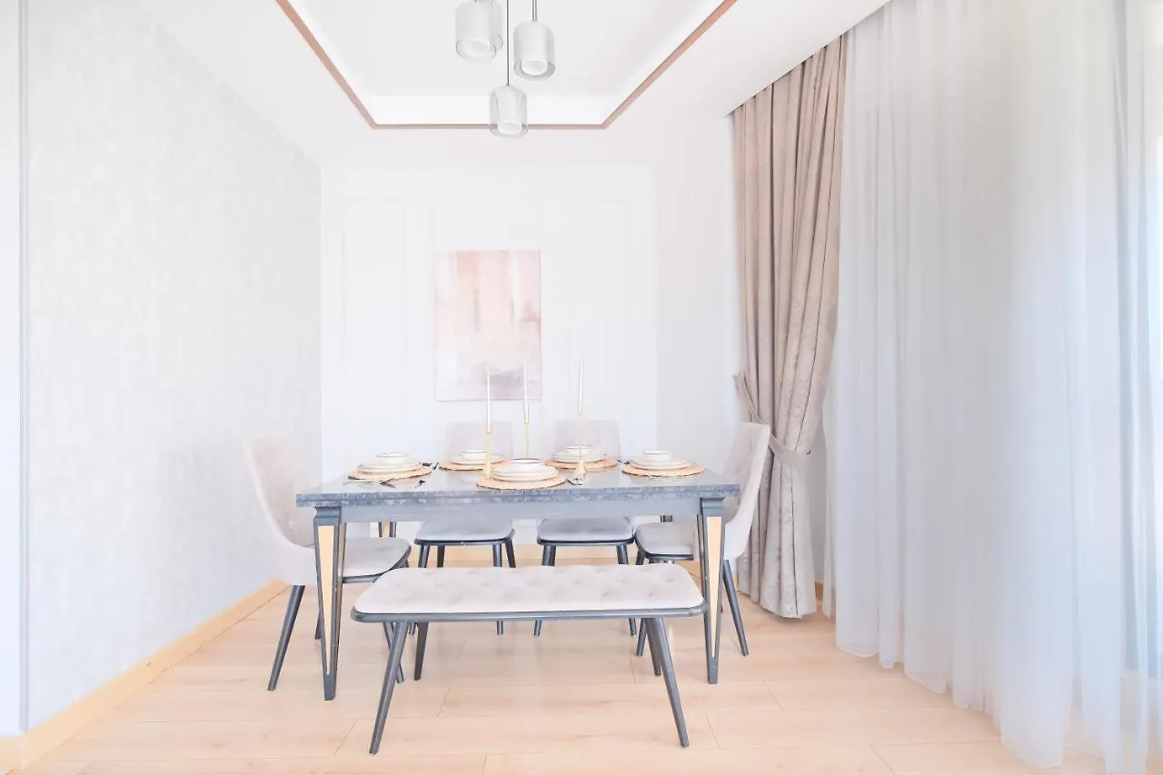 Grand Residence By Newinn Istanbul Apartment