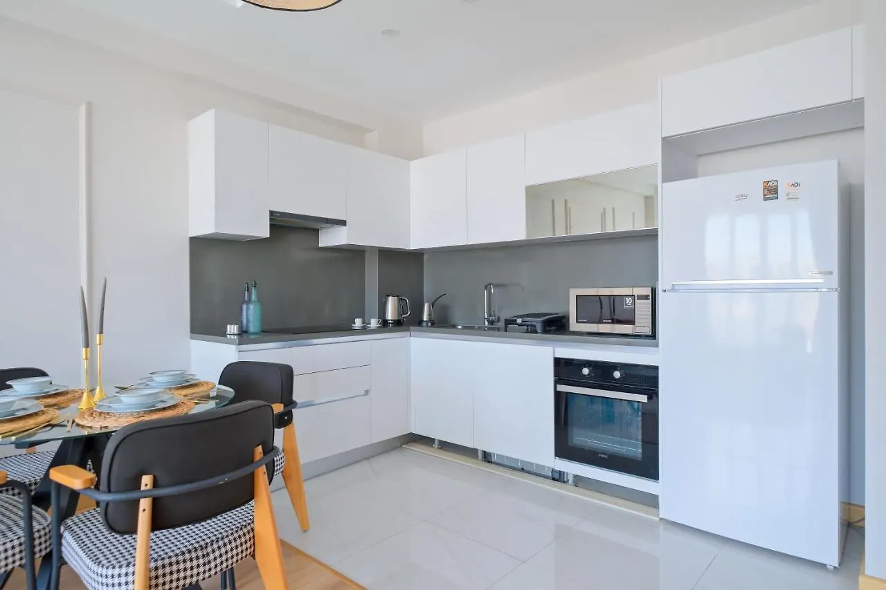 Grand Residence By Newinn Istanbul Apartment